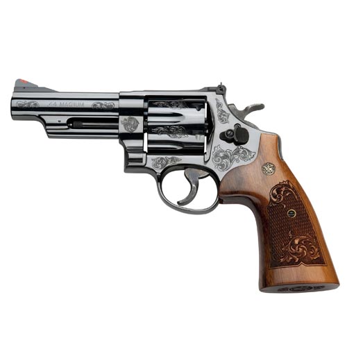 Smith & Wesson 29. 44mag 4`Bbl. Engraved. Wood Box Incl - 150783